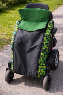 Jarní/podzimní fusak na invalidní vozík barevné boky